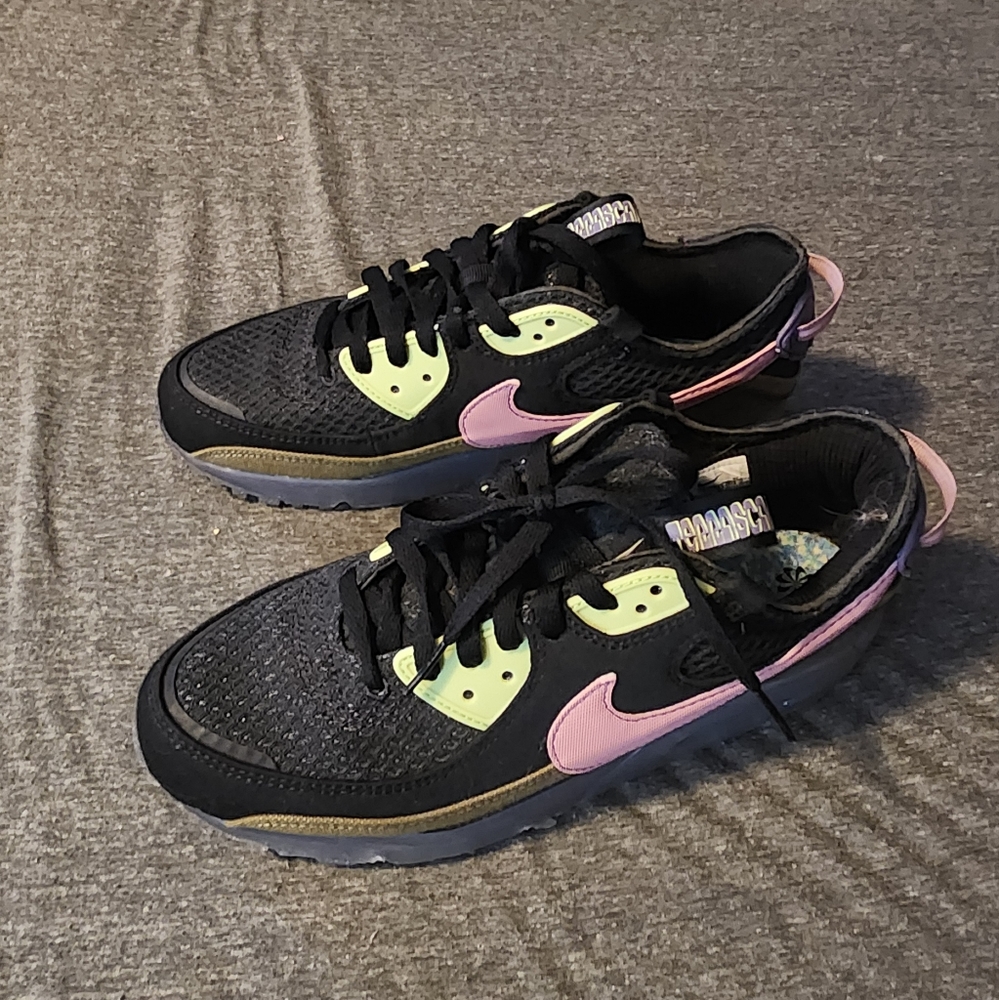 Men's size 8.5 nikes